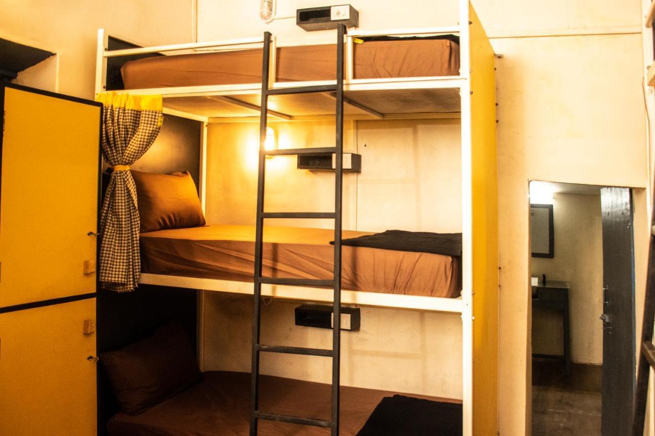 The Hosteller Goa, Анжуна Экстерьер фото